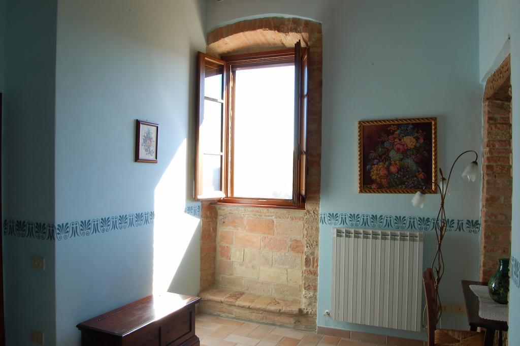 Agriturismo Casale Dei Frontini San Terenziano Luaran gambar