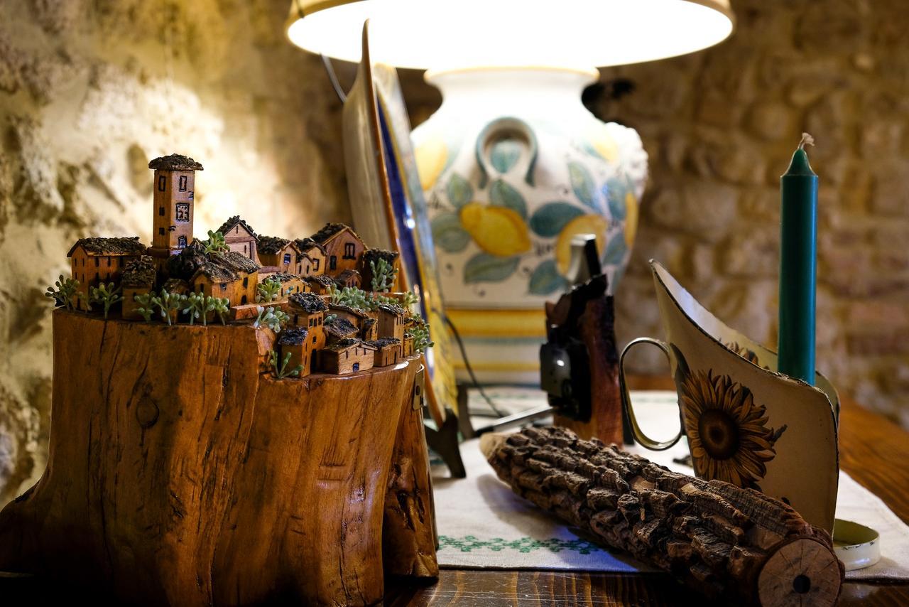 Agriturismo Casale Dei Frontini San Terenziano Luaran gambar